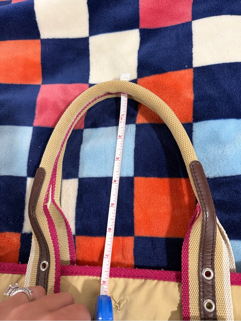 American Eagle bag - beige w/ deep pink trim - Picture 13 of 16